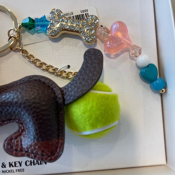 DOG AND TENNIS BALL BAG CHARM!! Substantial and adorable - Picture 5 of 6